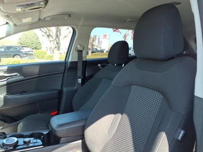 2024 Kia Sportage Hybrid LX