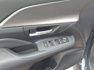 2026 Toyota Grand Highlander LE