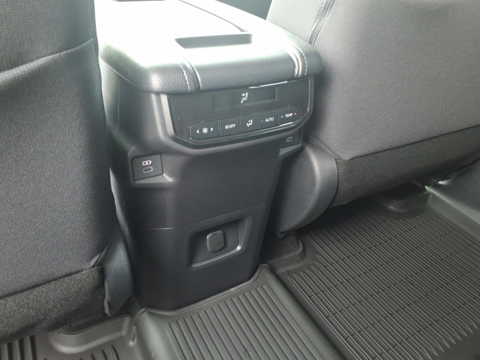 2026 Toyota Grand Highlander LE