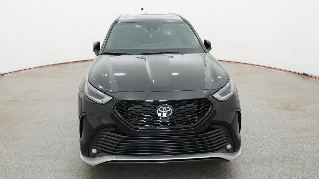 2026 Toyota Highlander XSE