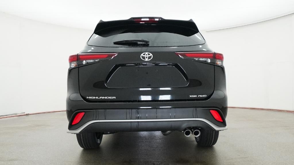2026 Toyota Highlander XSE