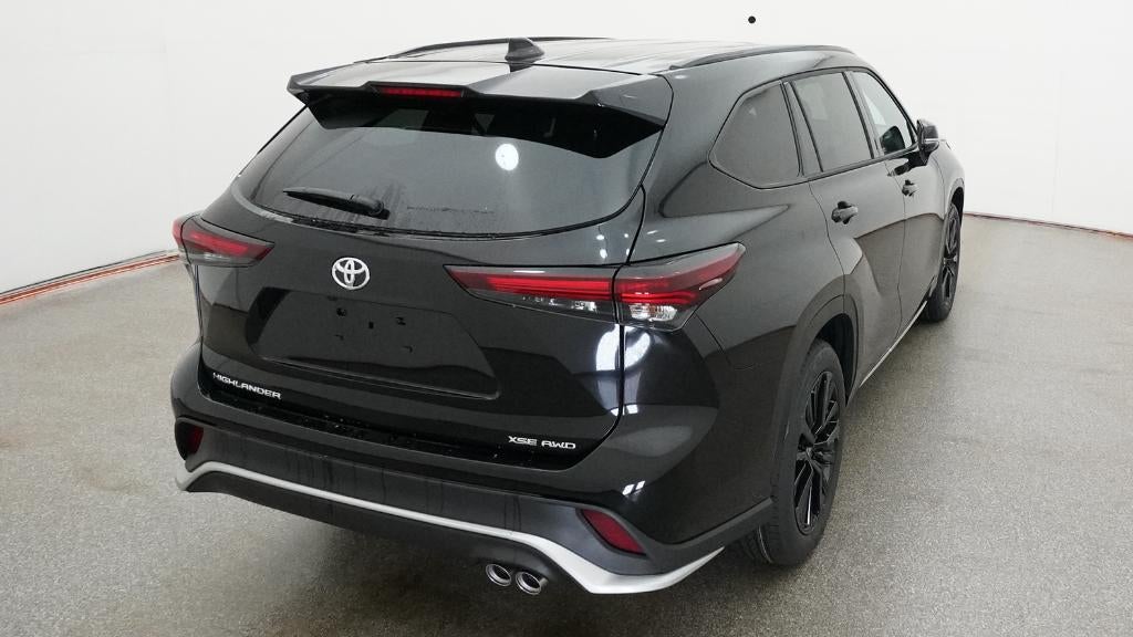 2026 Toyota Highlander XSE