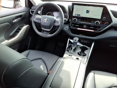 2026 Toyota Highlander XLE