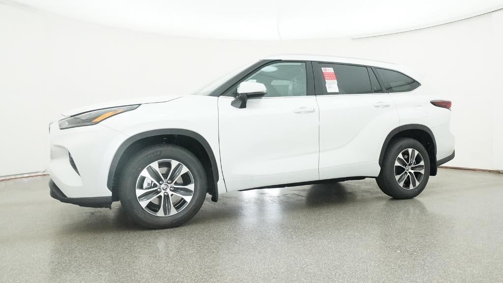 2026 Toyota Highlander XLE