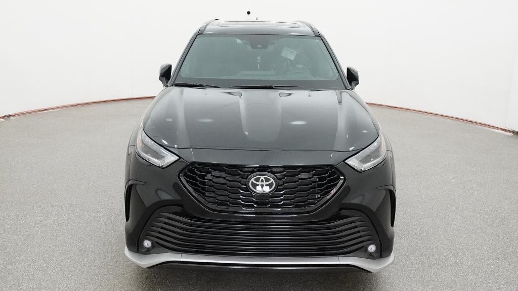 2026 Toyota Highlander XSE