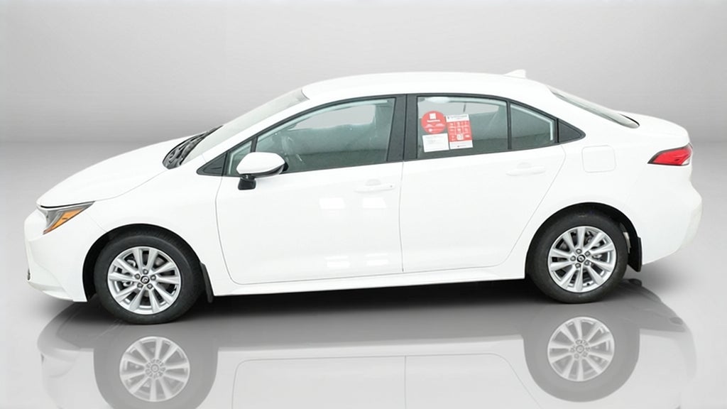 2027 Toyota Corolla LE