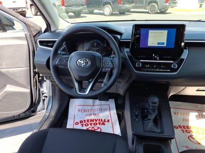 2026 Toyota Corolla Cross LE