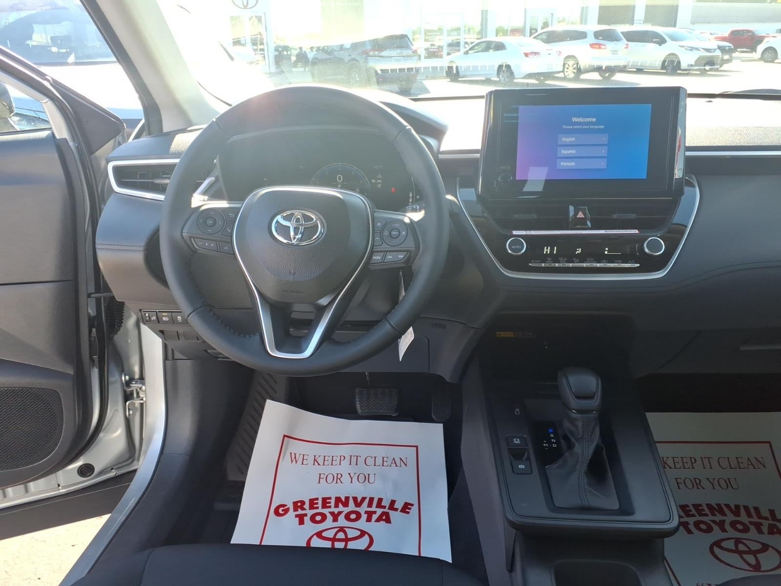 2026 Toyota Corolla Cross LE