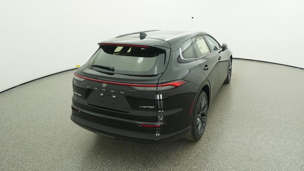 2026 Toyota Toyota Crown Signia Limited