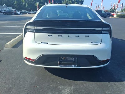 2027 Toyota Prius Plug-in Hybrid SE