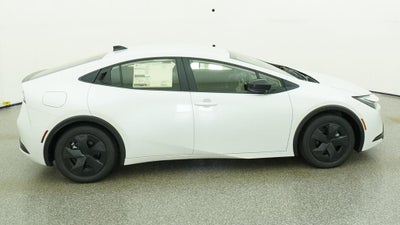 2027 Toyota Prius Plug-in Hybrid SE