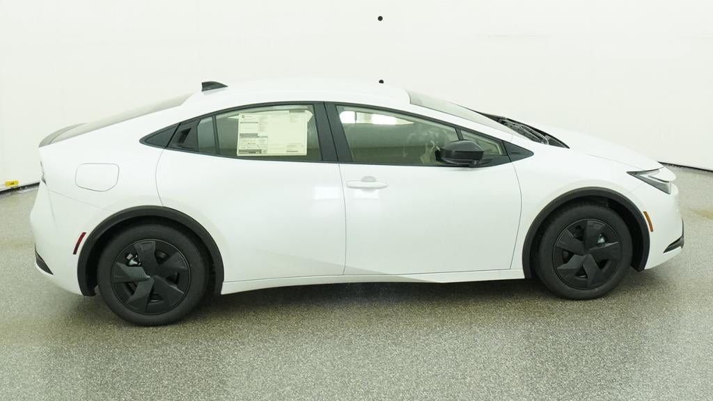 2027 Toyota Prius Plug-in Hybrid SE