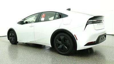 2027 Toyota Prius Plug-in Hybrid SE