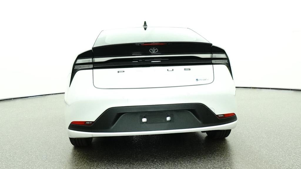 2027 Toyota Prius Plug-in Hybrid SE