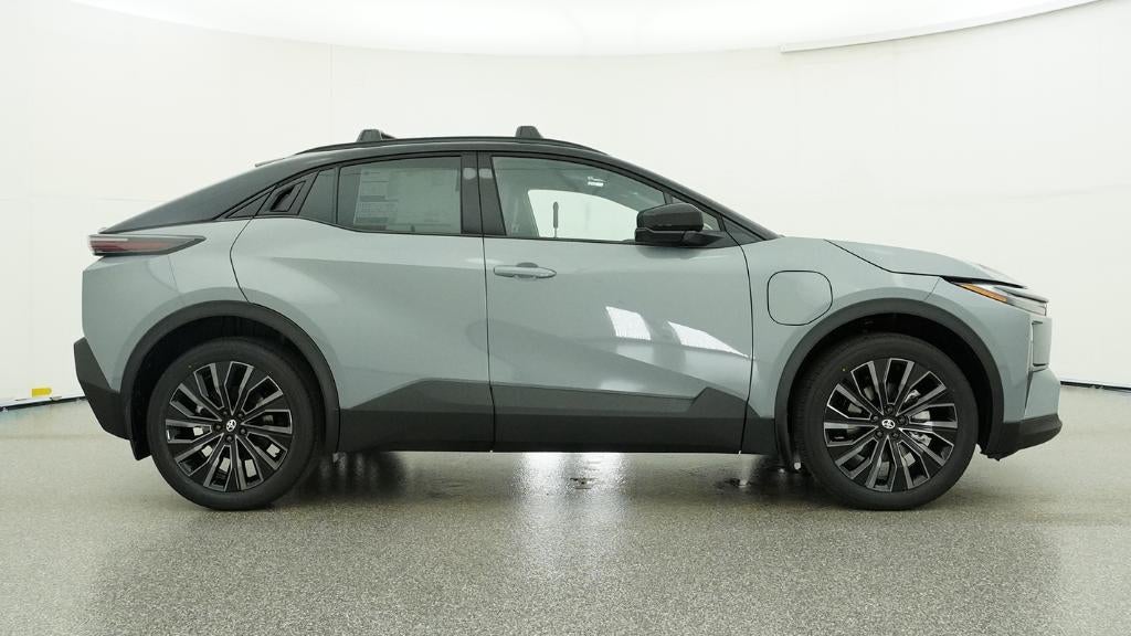 2026 Toyota C-HR XSE