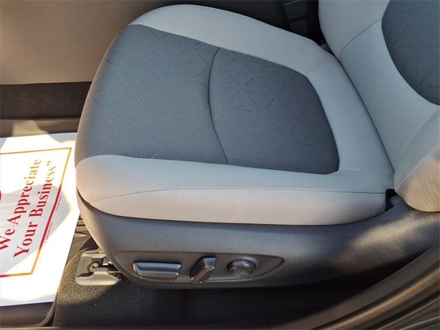 2025 Toyota RAV4 Hybrid Hybrid XLE