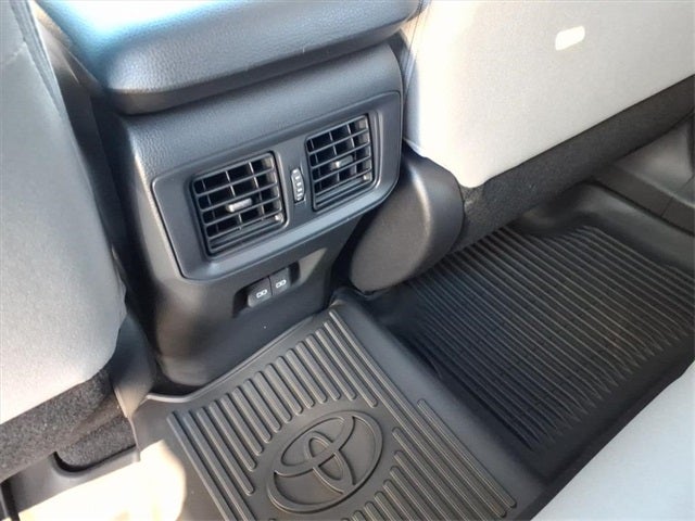 2025 Toyota RAV4 Hybrid Hybrid XLE